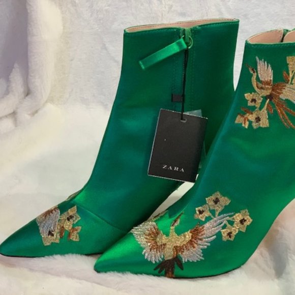 ZARA GREEN HEELED BOOTS - Picture 1 of 1